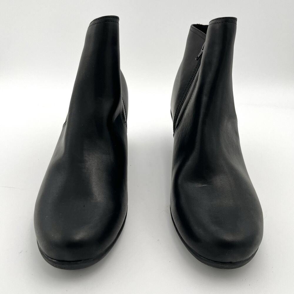 Easy Spirit Caelan 12M Black Vegan Leather Booties Zip Ankle Boots Comfort NEW - Picture 4 of 9